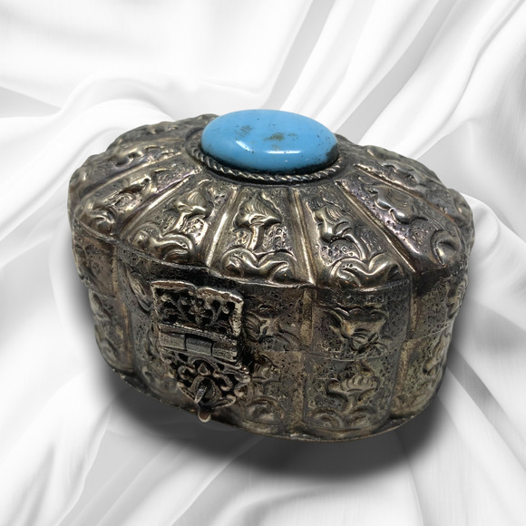 Vintage Byzantine Silver Tone Ornate Hinged Metal Trinket Box Howlite Top Latch - Picture 1 of 7